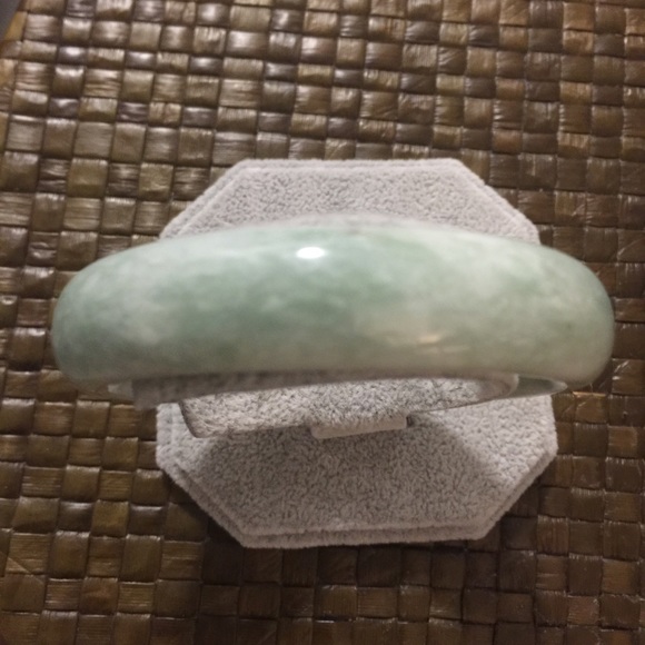 Jade Jewelry - Women’s Jade Nephrite Bangle Bracelet 60mm